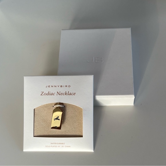 Jenny Bird Sagittarius Zodiac Pendant Necklace Brand New - Picture 2 of 4